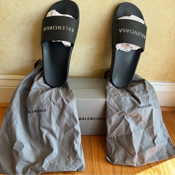 Balenciaga Black Logo Slides - Picture 1 of 5
